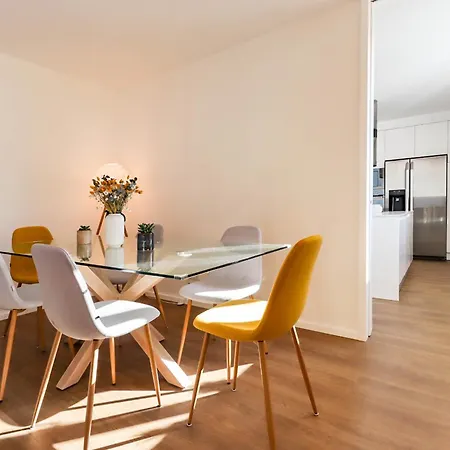 Viana Urban Glamour * فيانا دو كاستيلو